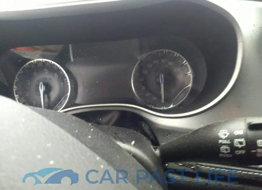 2C4RC1BG8NR112752# 7