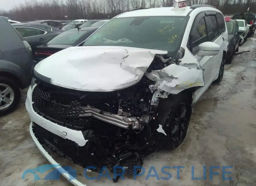 2C4RC1BG8NR112752# 6