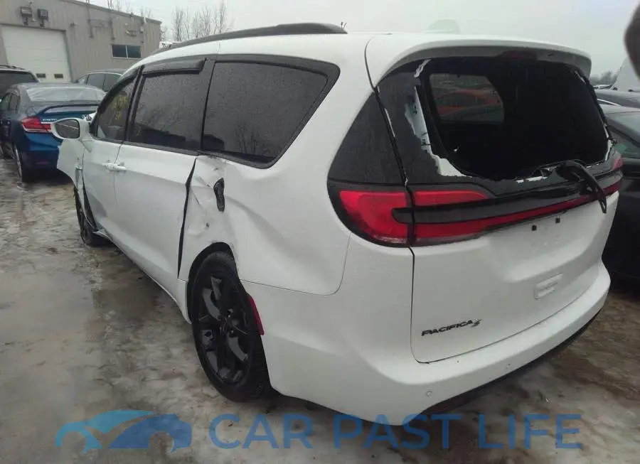 2C4RC1BG8NR112752# 3