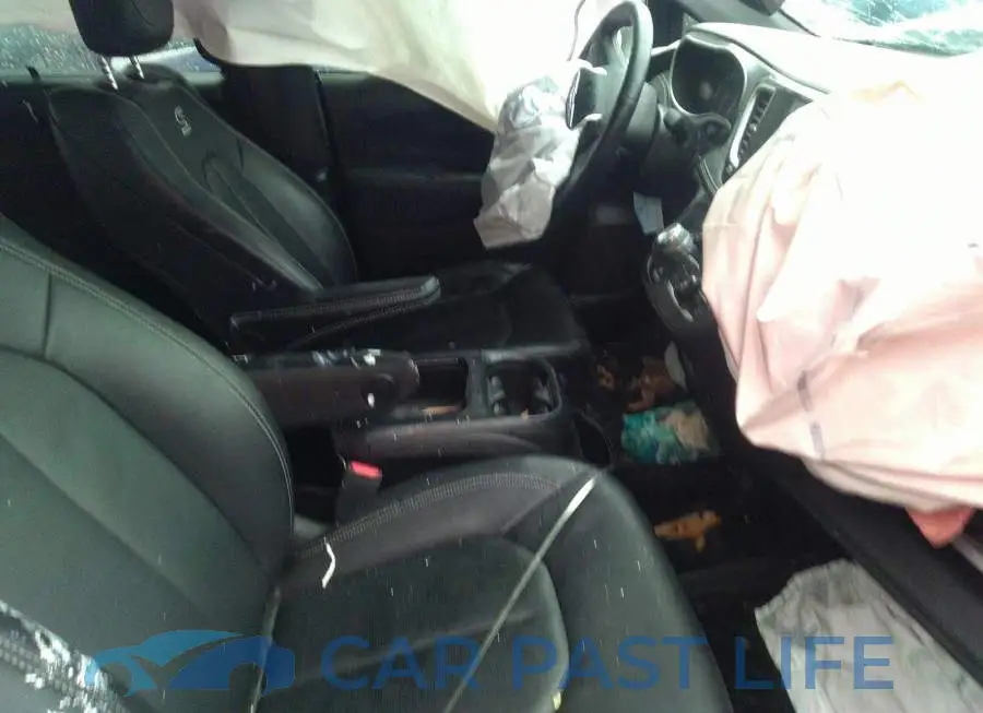 2C4RC1BG8NR112752# 5