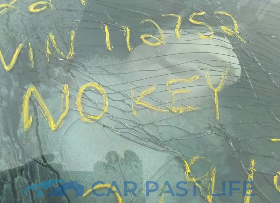 2C4RC1BG8NR112752# 11
