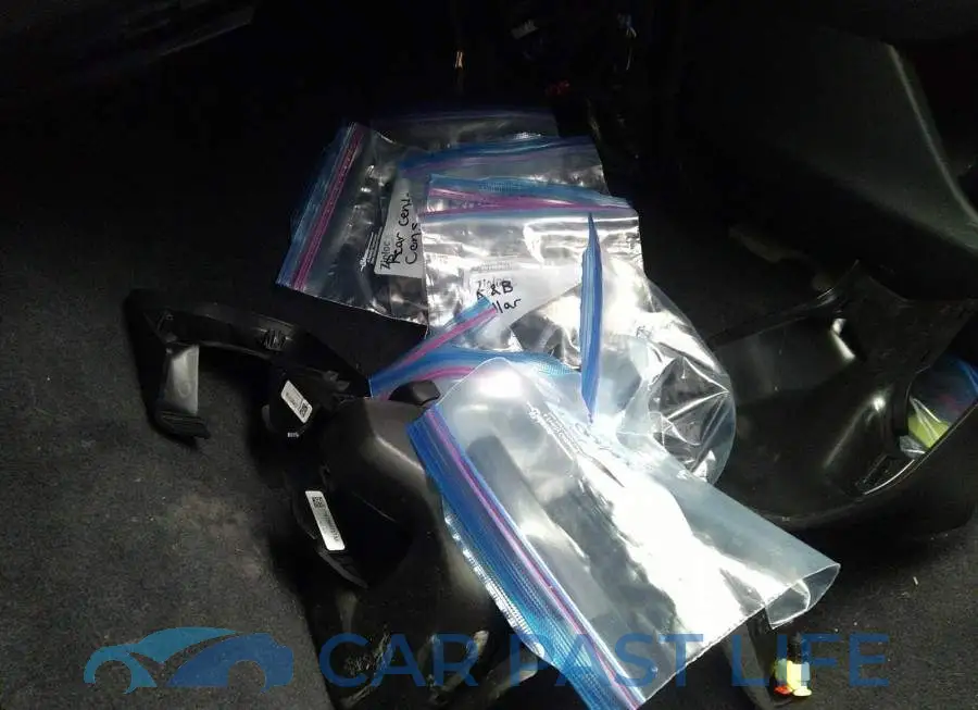 1C4SJVGJ6NS200989# 12