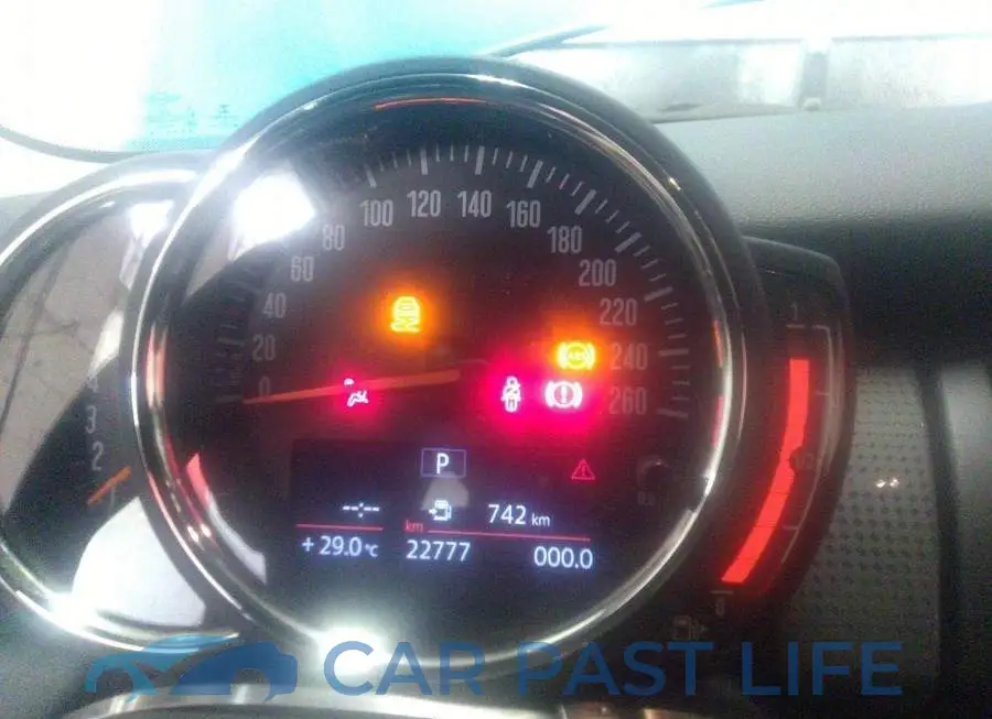WMWXP5C5XJ2G61345# 7
