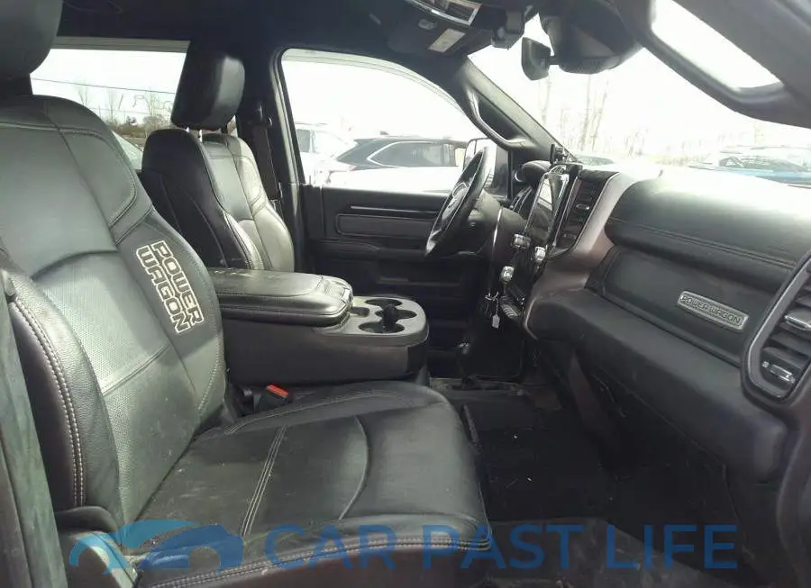 3C6TR5EJ3KG627153# 5