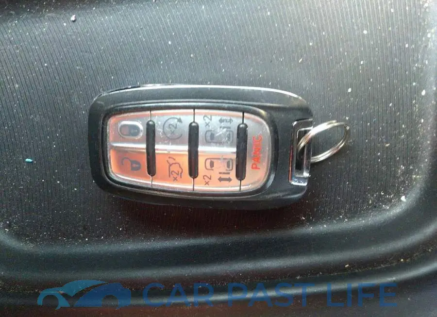 2C4RC1BG9KR653403# 11