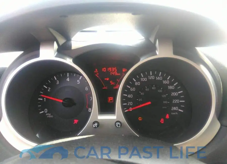 JN8AF5MR5GT610353# 7