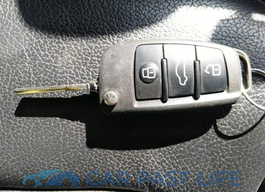 WAUF8GFF4J1074537# 11