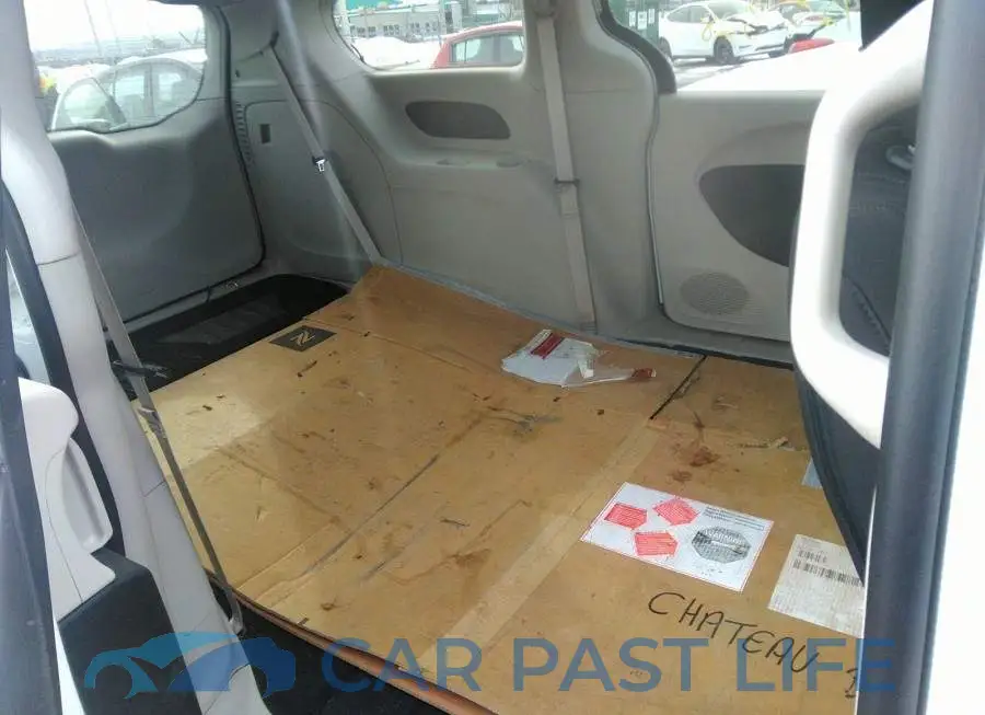 2C4RC1ZG8NR125328# 8