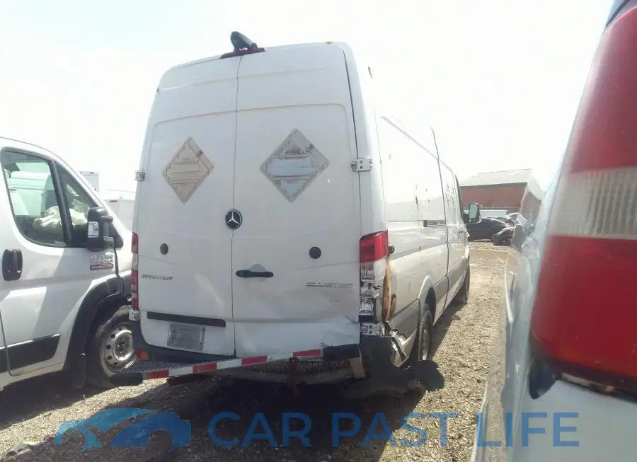 WD3BE8DC8FP121768# 4