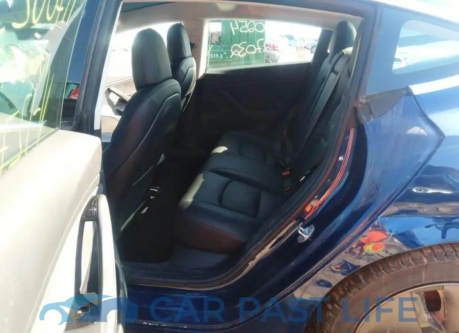 5YJ3E1EB8JF127032# 8