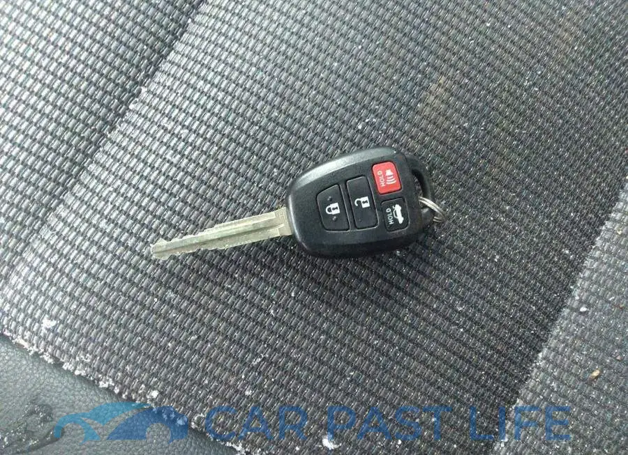 2T1BURHE5JC099732# 11