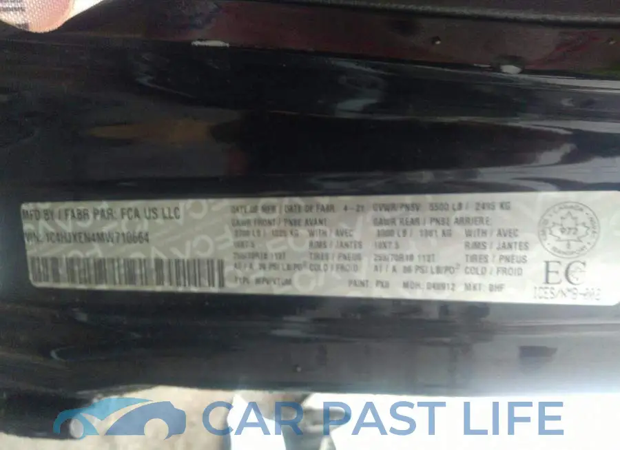 1C4HJXEN4MW710664# 9