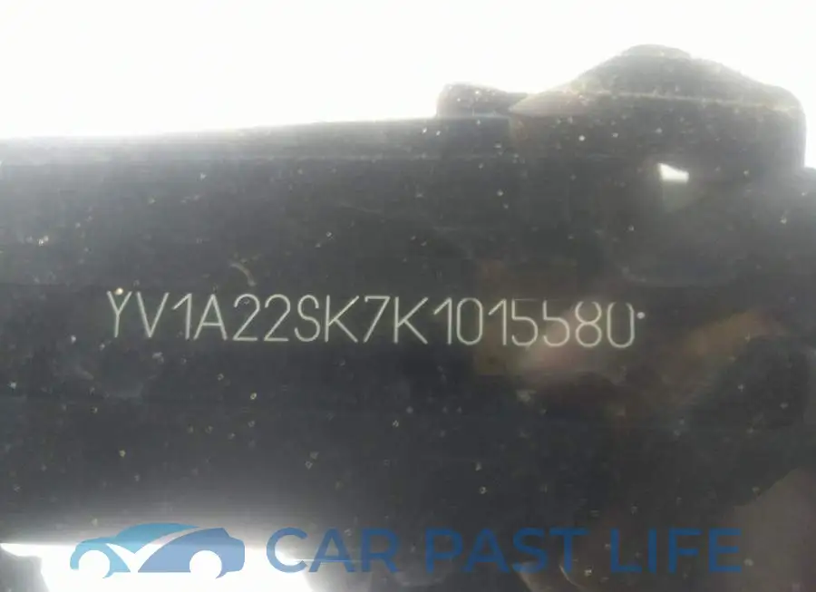 YV1A22SK7K1015580# 9