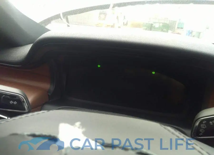 5LM5J7XC7LGL09870# 7