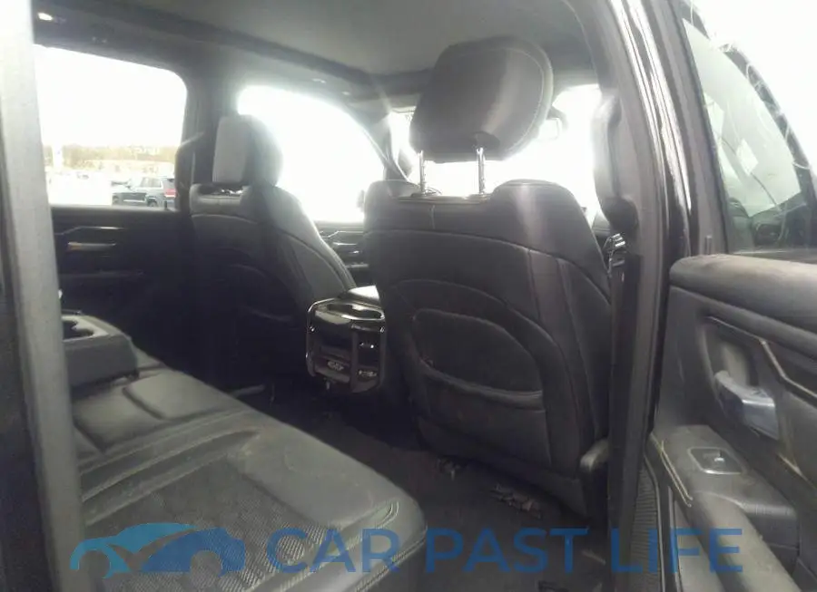 1C6SRFLT9KN598285# 8