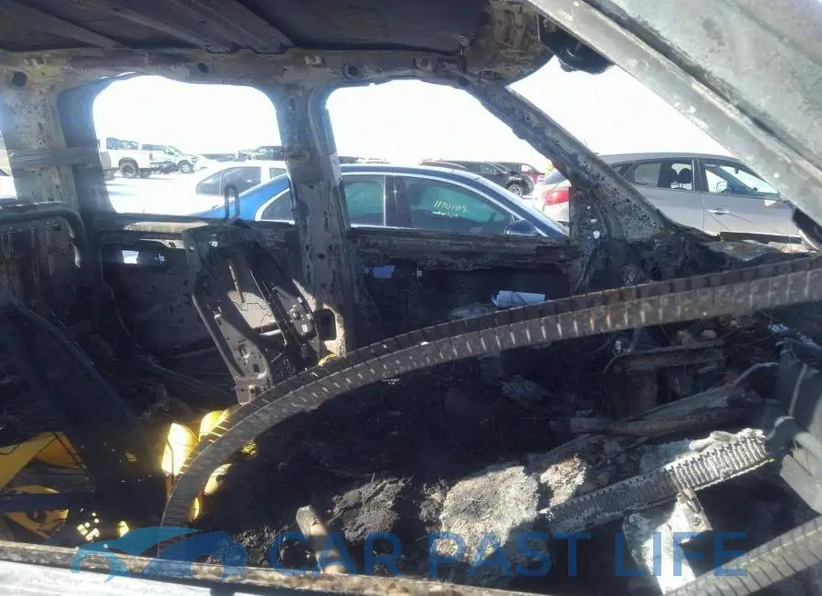 3C6UR5FJ4JG287769# 5