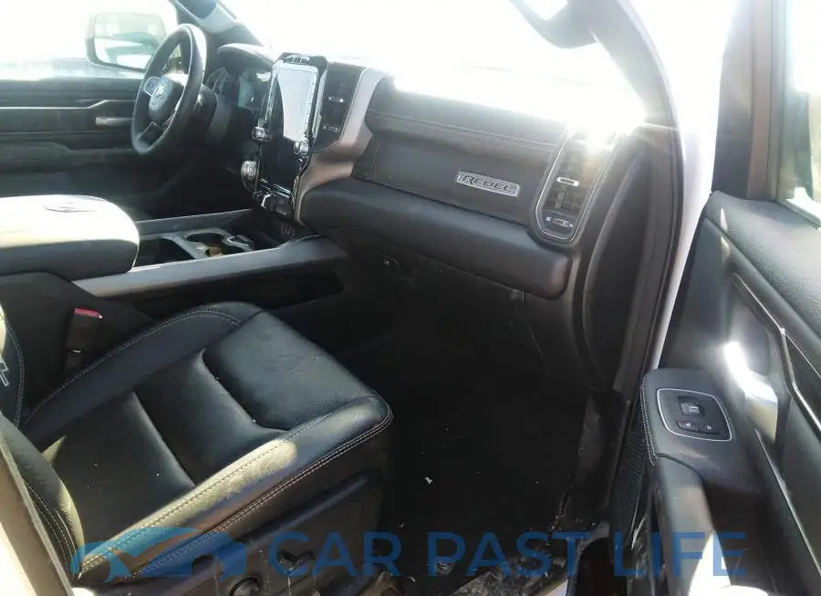 1C6SRFLT5NN111734# 5