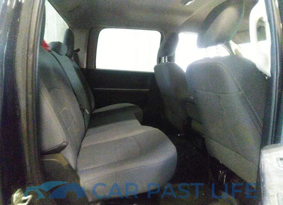 3C6TR5CT4HG670154# 8