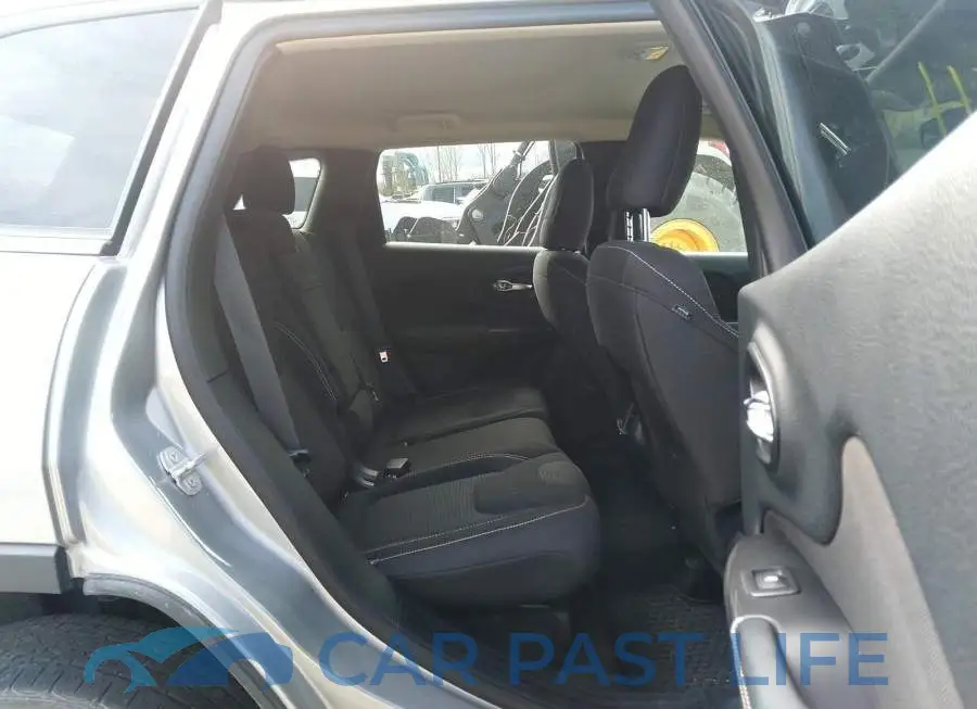 1C4PJLCB9FW535294# 8