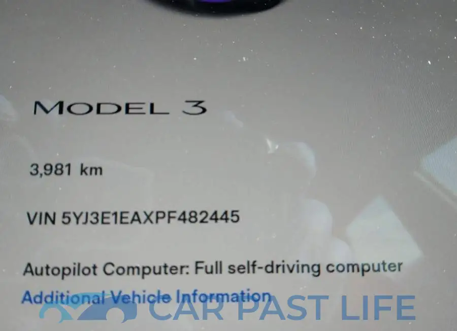 5YJ3E1EAXPF482445# 9