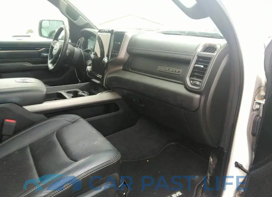 1C6SRFTT5LN256883# 5