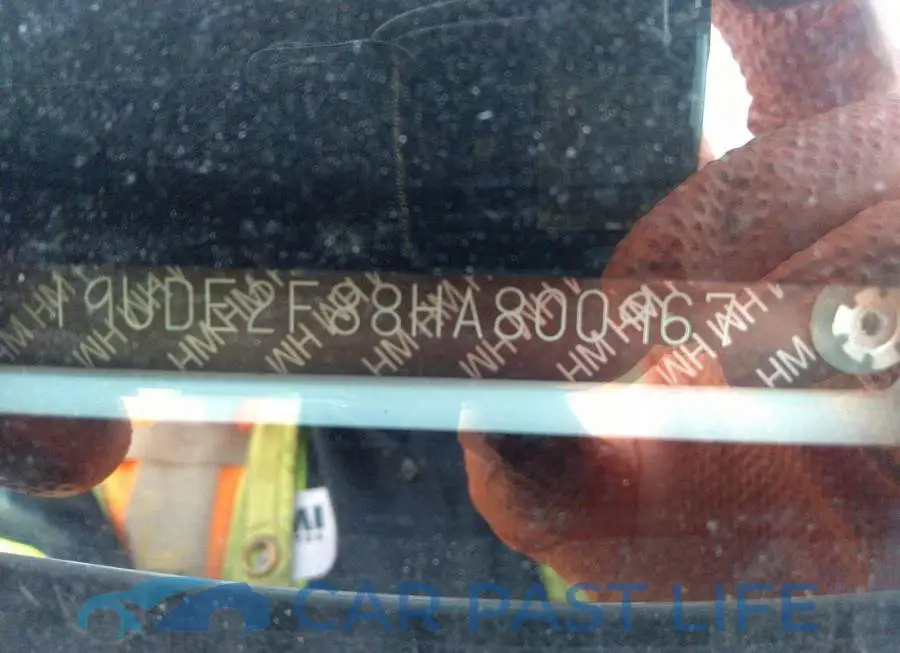 19UDE2F88HA800967# 9