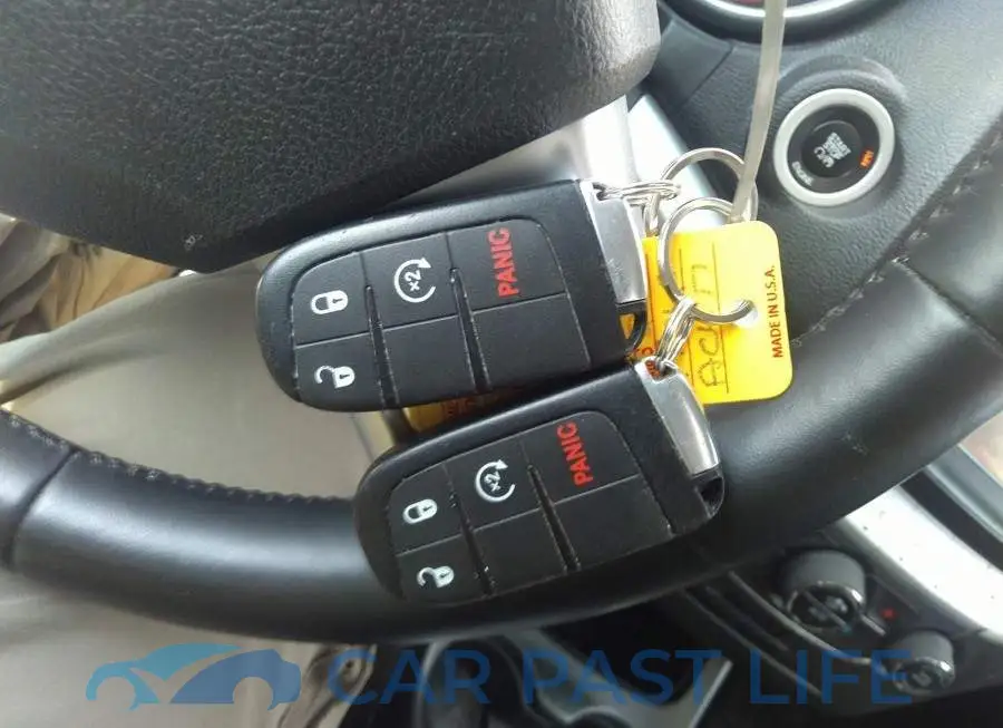 3C4PDCCGXFT530243# 11