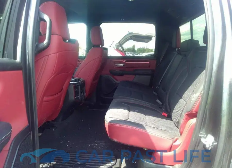 1C6SRFLT6NN241618# 8