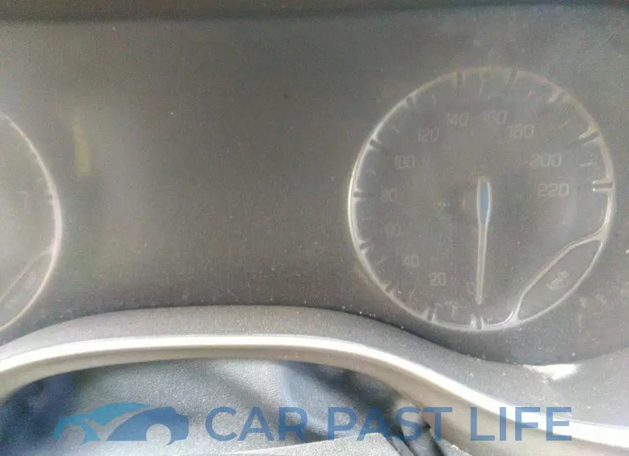 2C4RC1BG4NR106074# 7