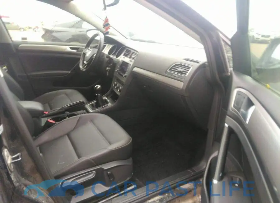 3VW117AU9FM011299# 5