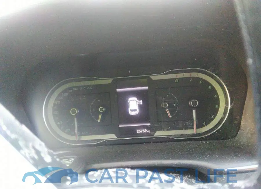 KM8JCCAEXNU112758# 7