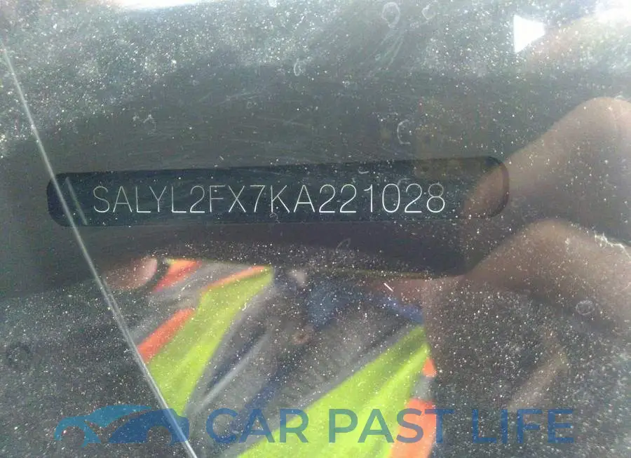 SALYL2FX7KA221028# 9