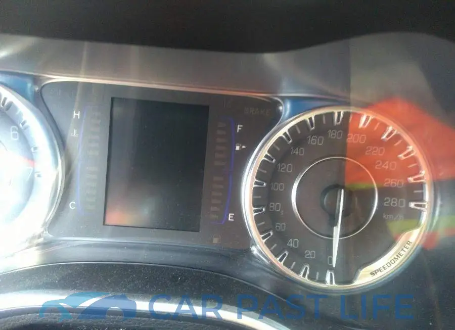 1C3CCCAB9GN140300# 7