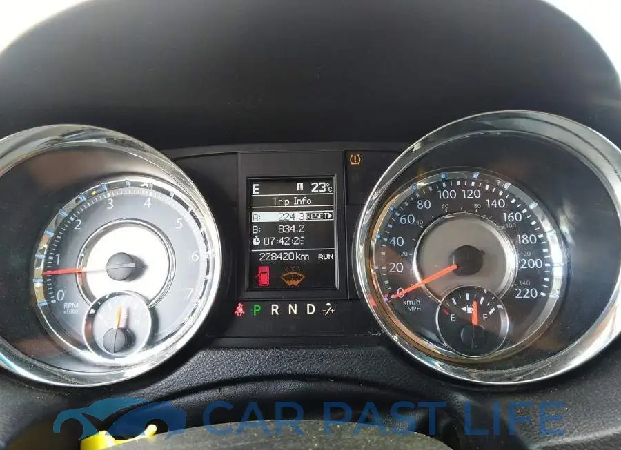 2C4RC1BG9FR721107# 7