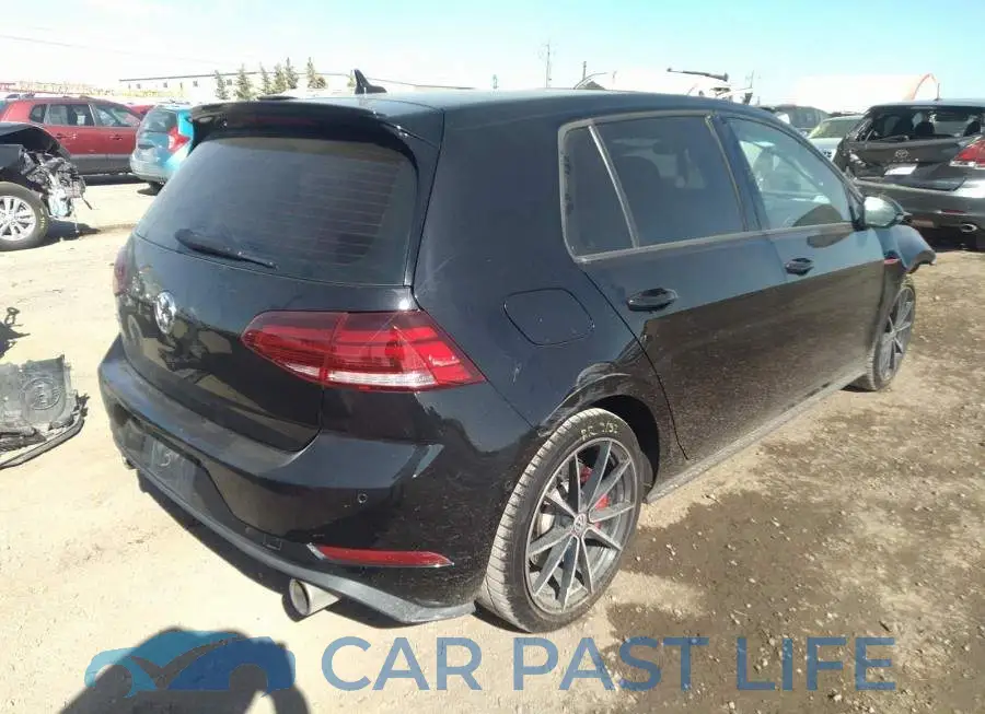 3VW5T7AU8MM001579# 4