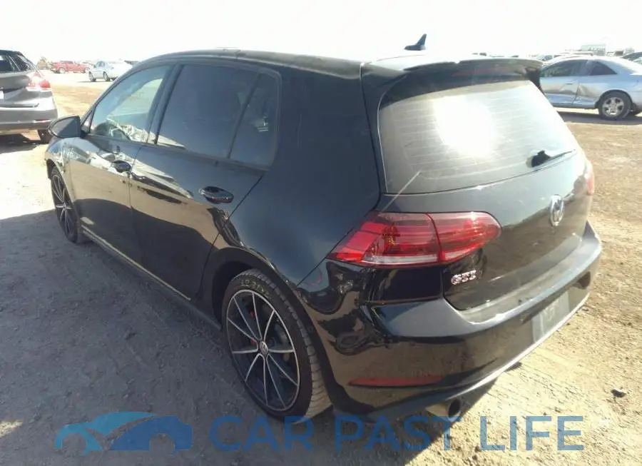 3VW5T7AU8MM001579# 3