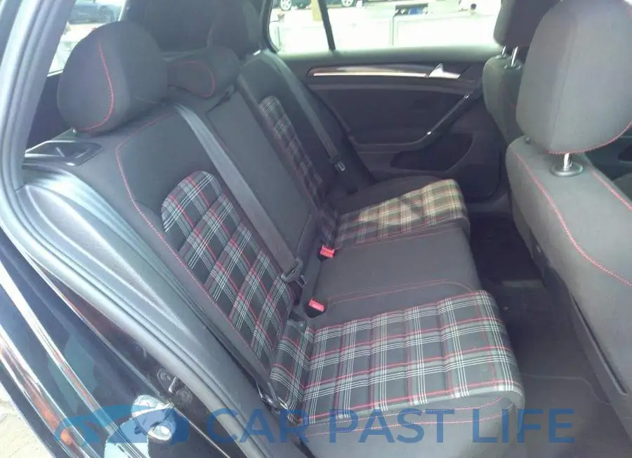 3VW5T7AUXFM094737# 8