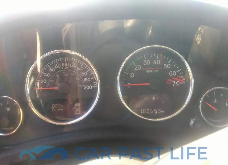1C4BJWCG2JL881172# 7