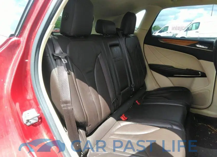 5LMCJ2D98GUJ15228# 8