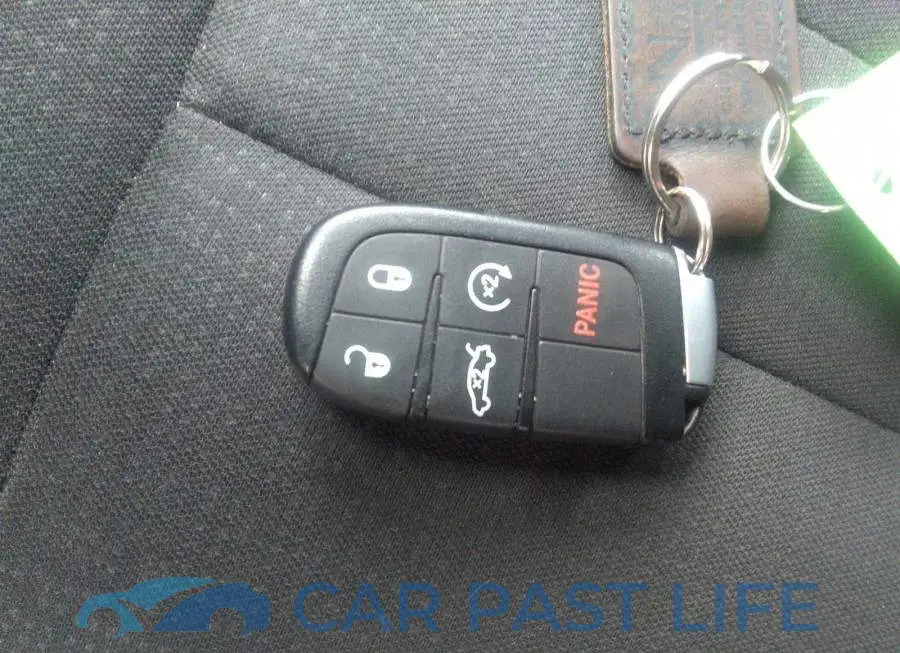 1C3CCCAB5GN193396# 11