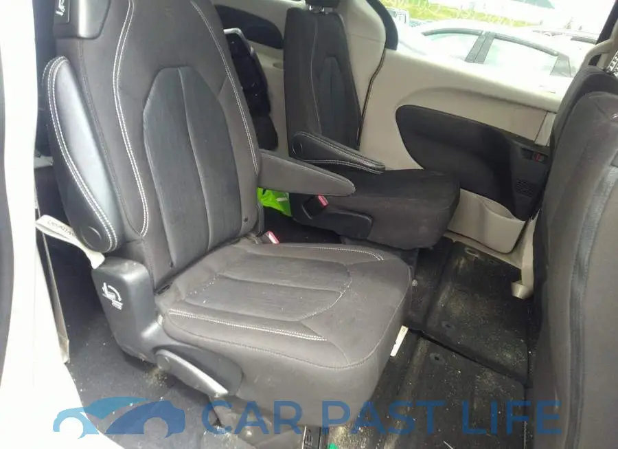 2C4RC1ZG3NR108212# 8