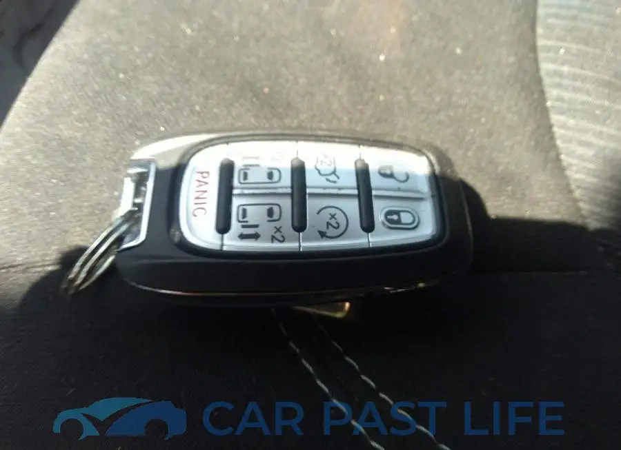2C4RC1ZG3NR108212# 11