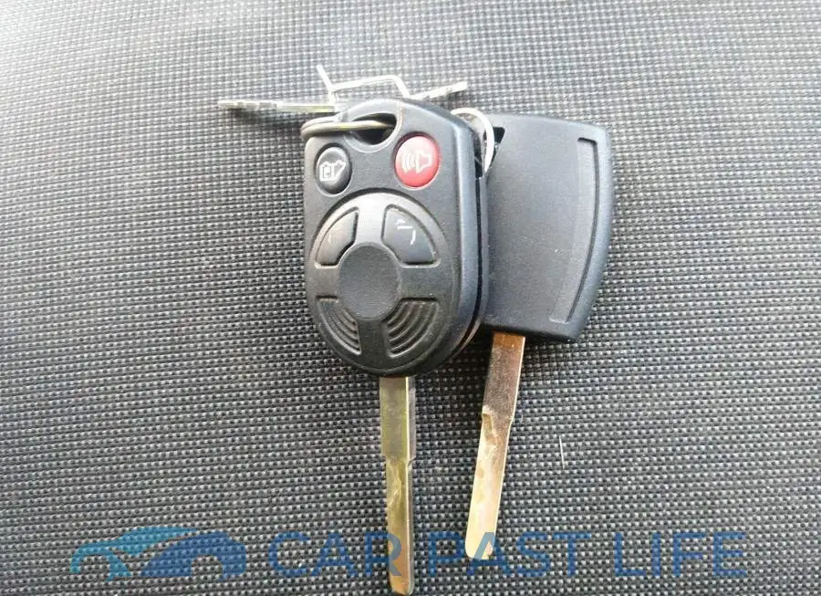 1FTYE1ZM8KKB44516# 11