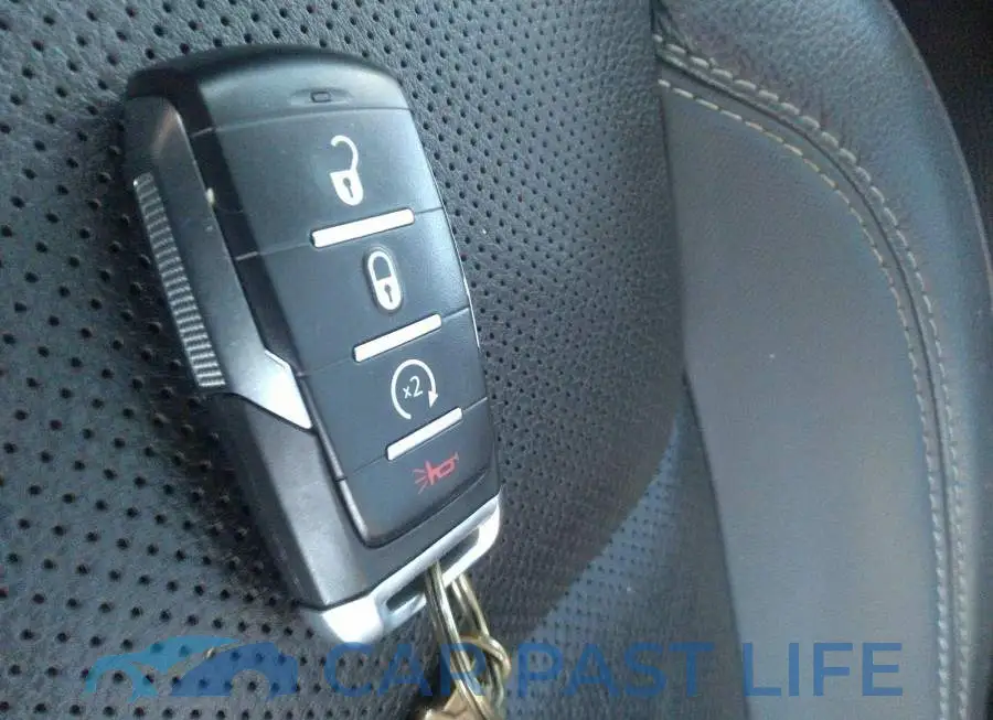 1C6SRFLT8LN261284# 11