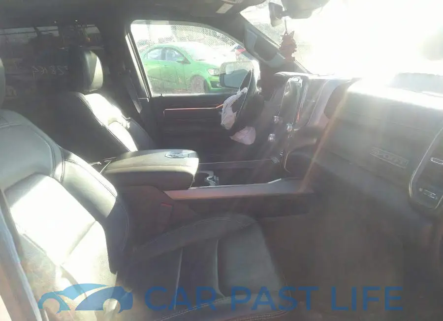 1C6SRFLT8LN261284# 5