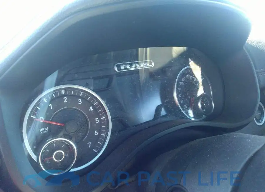 1C6SRFLT8LN261284# 7