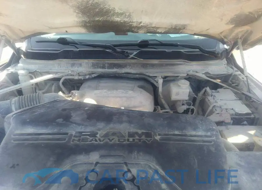 3C6UR5HJ9KG582526# 10