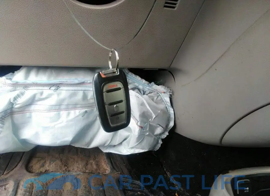 2C4RC1CG9HR500429# 11