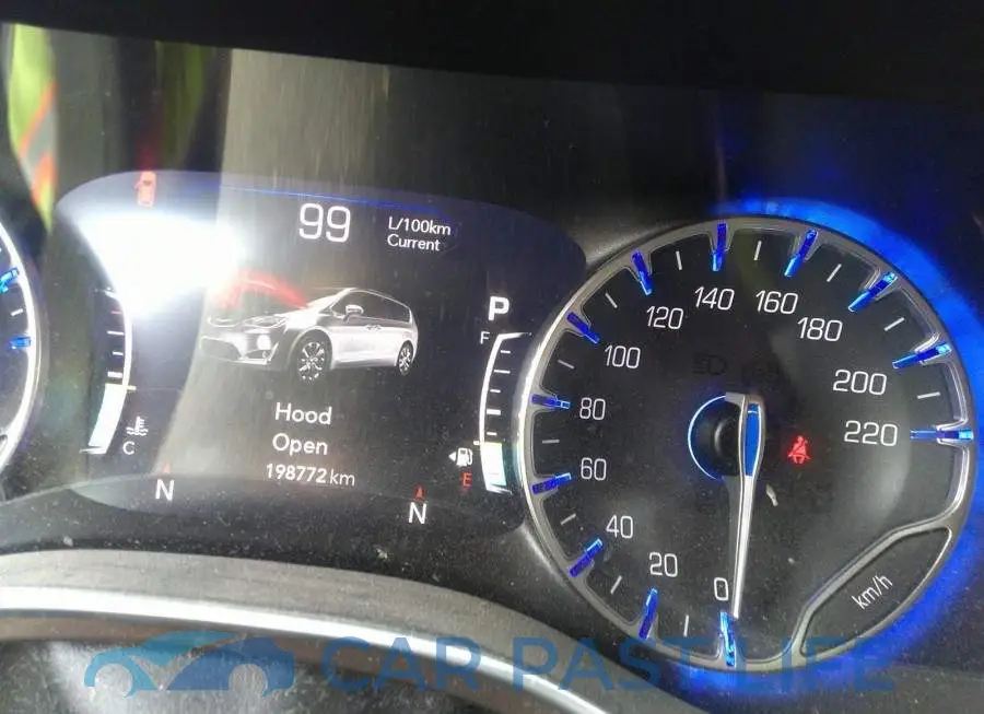 2C4RC1EG9JR173839# 7