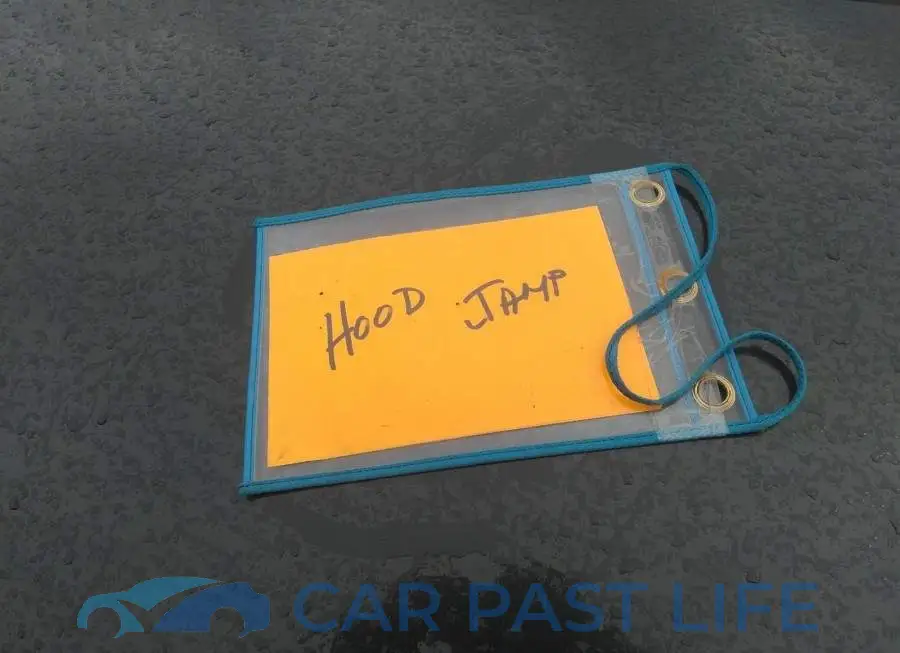 3VW4T7AU4FM000332# 10